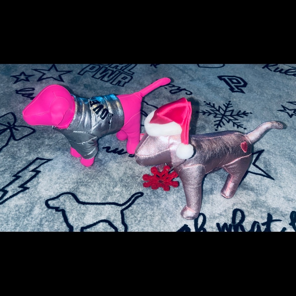 VS PINK Dogs